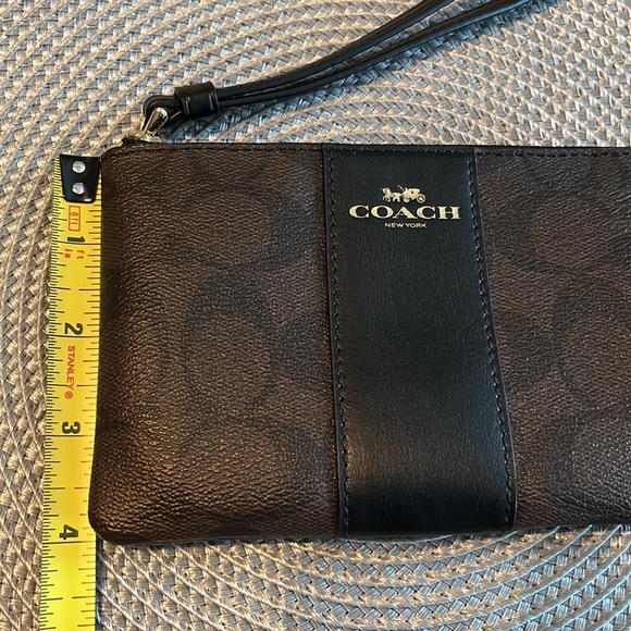 NEW Coach Gold & brown-black wristlet - Picture 6 of 6